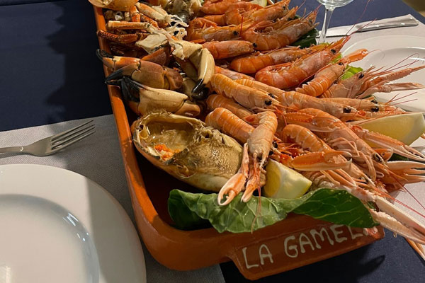 Mariscada con noche de hotel